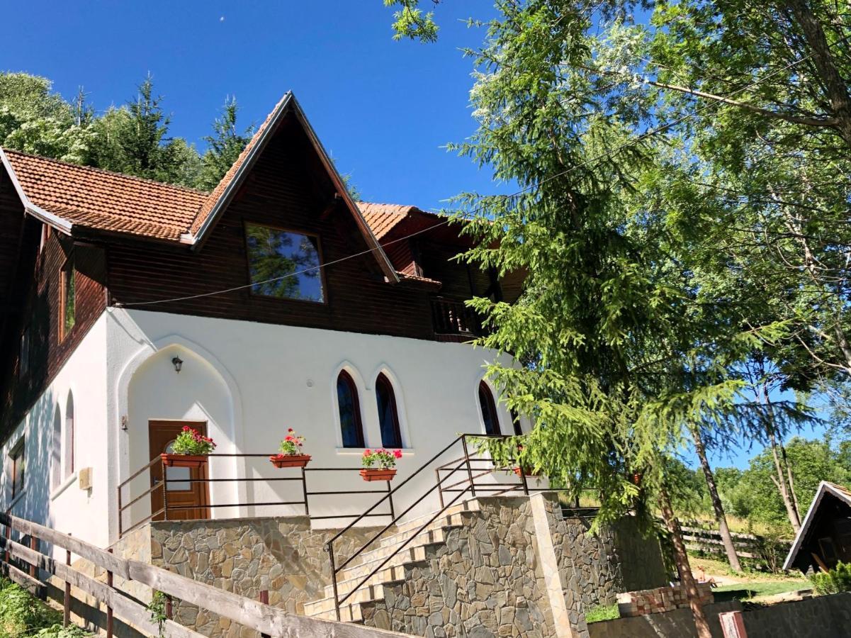 Conacul Secaria Villa Exteriör bild